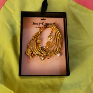 Juicy Couture Charm bracelt